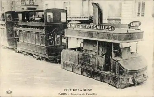 Ak Paris, Hochwasser der Seine, Straßenbahn Louvre Versailles, Dampfstraßenbahn