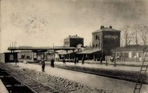 Ak Le Cateau Nord, Bahnhof, Gleisseite