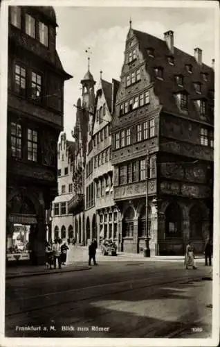 Ak Frankfurt am Main, Blick zum Römer, Personen