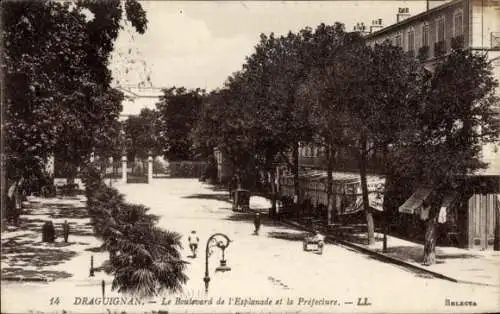 Ak Draguignan Var, Boulevard de l'Esplanade, Präfecrure