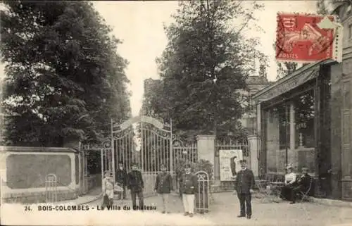 Ak Bois Colombes Hauts de Seine, La Villa du Chateau, Tor, Männer in Uniform