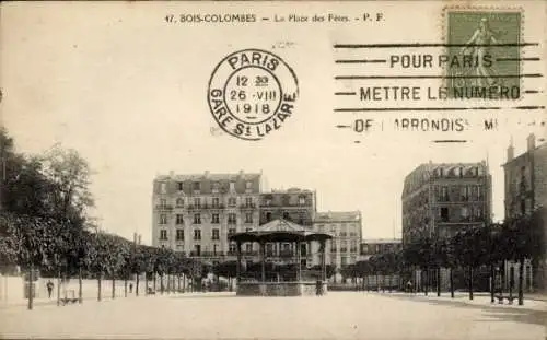 Ak Bois Colombes Hauts de Seine, La Place des Fetes