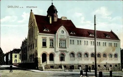 Ak Gablonz, Blick auf den Ort mit Stadtbad, erbaut 1909