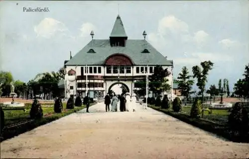 Ak Palić Palics Palicsfürdő Palitsch Serbien, Historisches Gebäude, elegante Architektur, Park...