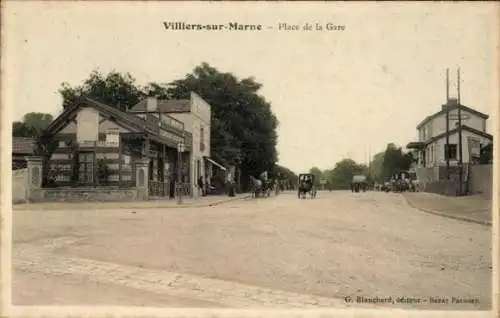 CPA Villiers-sur-Marne Val-de-Marne, Place de la Gare