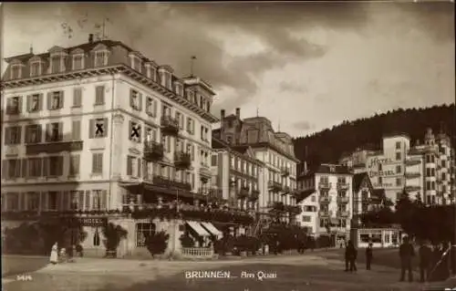 Ak Brunnen Kt Schwyz, Am Quai