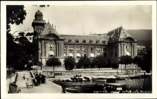 Foto Ak Neuchâtel Neuenburg Stadt, Postgebäude