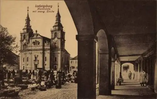 Ak Ludwigsburg in Württemberg, Marktplatz, evangelische Kirche