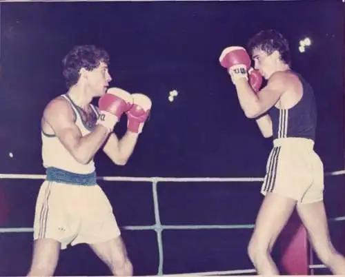 Foto Boxer Peter Hussing, Boxkampf