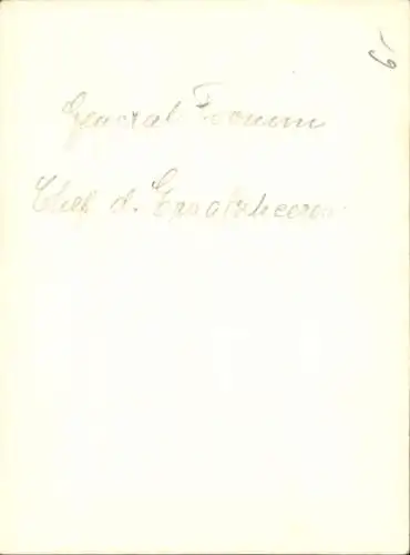 Foto General bei der Jagd, Jäger, erlegter Hirsch