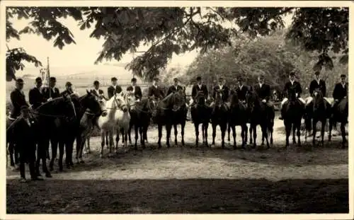 Foto Ak Hanstedt in der Nordheide, Jagdgesellschaft, Reiter, Gruppenbild