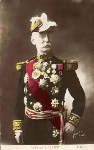 Ak General Gallieni, Porträt in Uniform