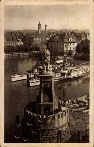 Ak Lindau am Bodensee Schwaben, Löwe am Hafen, Dampfschiffe