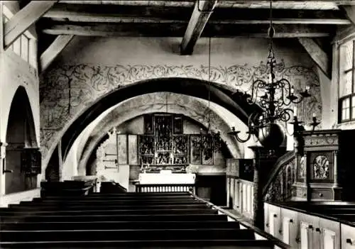 Ak Insel Ummanz vor Rügen, Innenraum der Dorfkirche von Waase mit Blick zum Altar