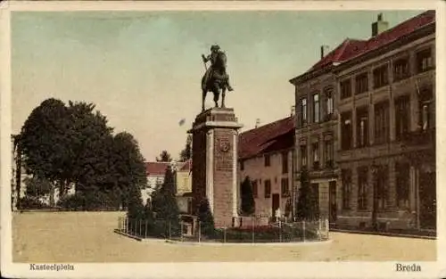 Ak Breda Nordbrabant Niederlande, Reiterstandbild auf dem Kasteelplein in  im Hintergrund sind...