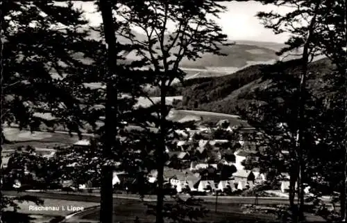 Ak Rischenau Lügde im Weserbergland, Durchblick vom Scharpenberg auf den Ort