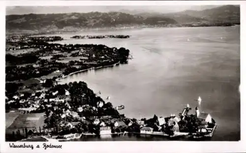 Ak Wasserburg am Bodensee Schwaben, Fliegeraufnahme
