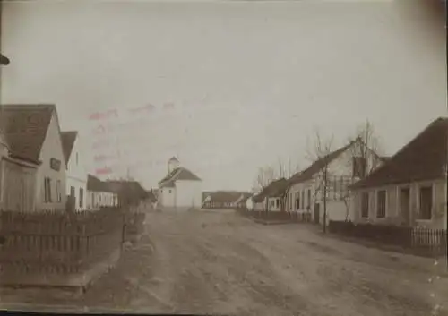 Original Foto Schrattenberg in Niederösterreich, Kirchenplatz, um 1900