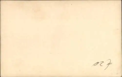 Ak Frauenakt, auf einem Sofa sitzend, Perlenkette