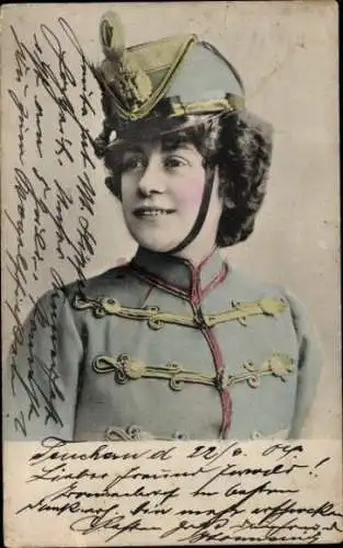 Ak Tschechische Frau in Uniform