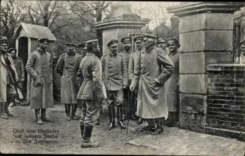 Ak Gottlieb von Haeseler mit seinem Stabe in den Argonnen