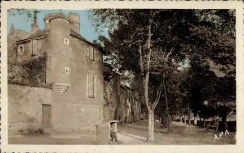 Ak Monestiés Tarn, Place de Candeze, Schloss