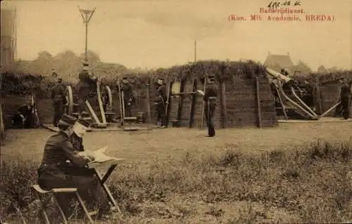 Ak Breda Nordbrabant Niederlande, Königliche Militärakademie, Batteriedienst, Soldaten