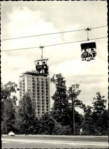 Ak Berlin Tiergarten Hansaviertel, Hochhaus im Hansaviertel und Sessellift