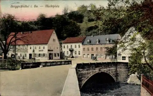 Ak Berggießhübel in Sachsen, Marktplatz, Brücke