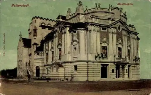 Ak Halberstadt am Harz, Stadttheater, Eindrucksvolles Gebäude mit dekorativer Fassade