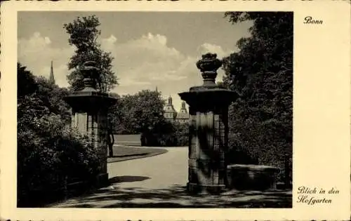 Ak Gronau Bonn am Rhein,  Eingang in Hofgarten, Zierkugel auf Mauer, Gebäude im Hintergrund