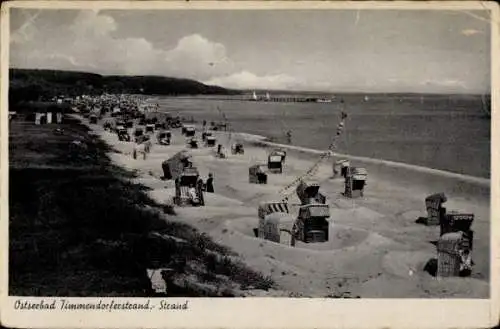 Ak Ostseebad Timmendorfer Strand, Strandkörbe, Sandstrand, Meer, Küstenlinie, Wolken am Himmel...