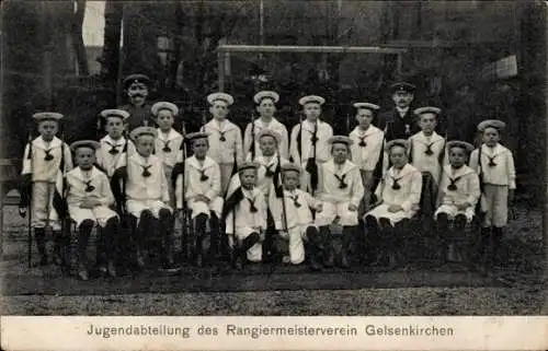 Ak Gelsenkirchen im Ruhrgebiet, Kinder in Uniform, Rangiermeisterverein Jugendabteilung, Gruppenfoto