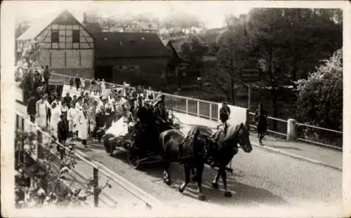 Foto Ak Wilkau Haßlau in Sachsen, Festumzug durch das Dorf, Kutsche