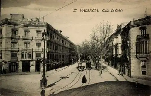 Ak Valencia Stadt Spanien, Calle de Colón, Tramweichen, Stadtarchitektur, Bäume