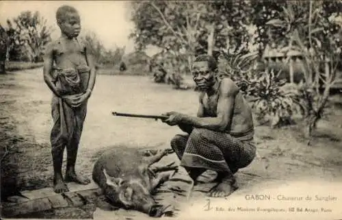 CPA Gabon, Chasseur de Sanglier