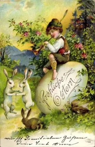 Ak Frohe Ostern, Junge sitzt auf einem Ei, zwei Hasen tanzen davor