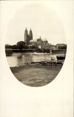 Ak Magdeburg an der Elbe, Teilansicht, Ufer, Kirche