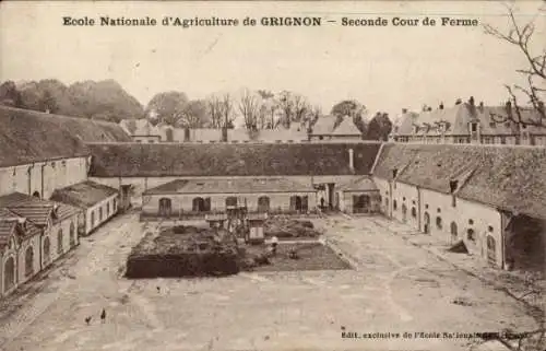 Ak Thiverval Grignon Yvelines, Ecole Nationale d'Agriculture, Seconde Cour de Ferme