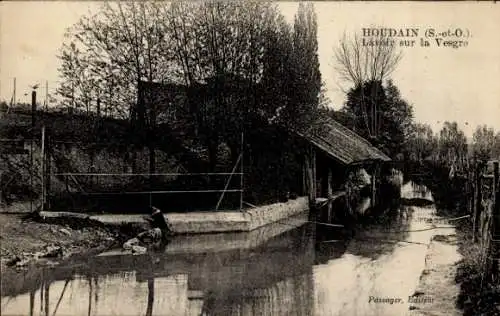 Ak Houdain Pas de Calais, Lavoir sur la Vesgre