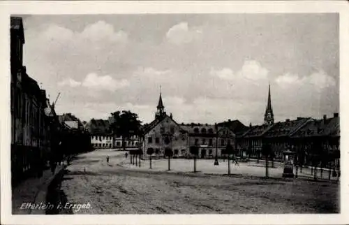 Ak Elterlein im Erzgebirge,  Platzansicht, Kirche und Gebäude, Kopfsteinpflaster