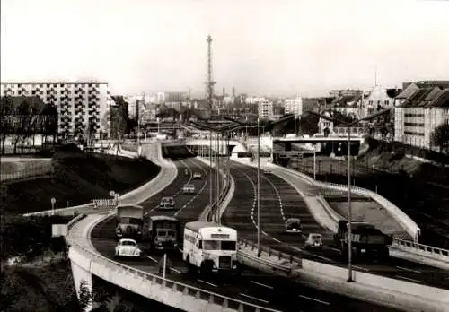 Ak Berlin Wilmersdorf, Stadtautobahn Ring, LKW, Funkturm