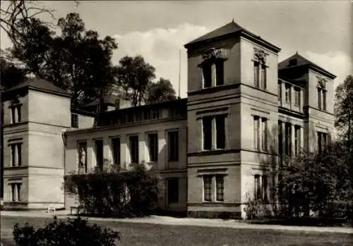 Ak Berlin Reinickendorf Tegel, Kgl. Luftschiffer Bataillon I und II, Schloss Tegel, umgebaut v...