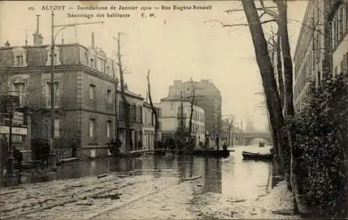 Ak Alfort Val de Marne, Inondations 1910, Rue Eugene Renault, Sauvetage des habitants