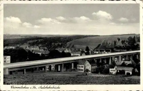 Ak Crimmitschau in Sachsen, Autobahnbrücke, Landschaft mit Häusern, Wolken am Himmel