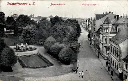 Ak Crimmitschau in Sachsen, Bismarckhain, Leipzigerstraße, Park, Gebäude, Menschen