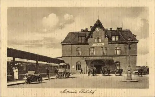 Ak Mittweida in Sachsen, Bahnhof, Autos, Kutschen