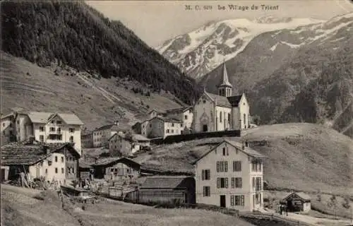 Ak Trento Trient Südtirol, Dorfansicht mit Kirche, Alpenlandschaft, Schneegebirge, historische...