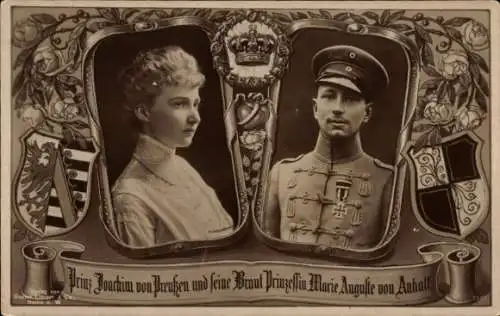 Ak Prinz Joachim von Preußen, Portrait, Uniform, Orden, Marie Auguste von Anhalt, Wappen