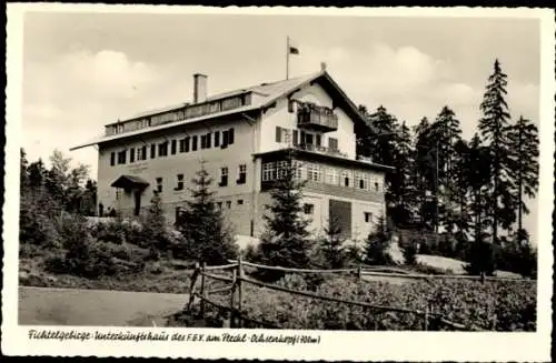 Ak Fichtelgebirge Oberfranken Bayern, Asenturm auf dem Ochsenkopf, Unterkunftshaus des F.G.Yam...